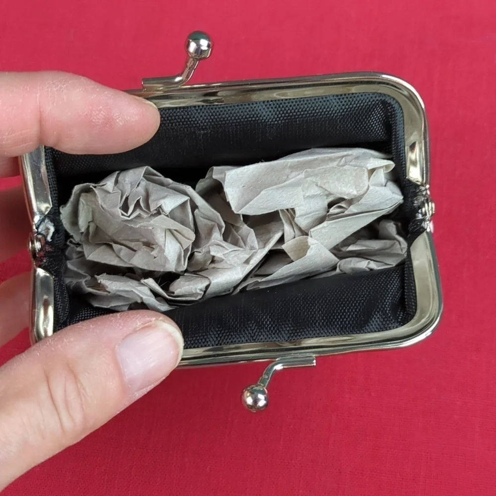 San Francisco Crystal Change Purse - Picture 3 of 8